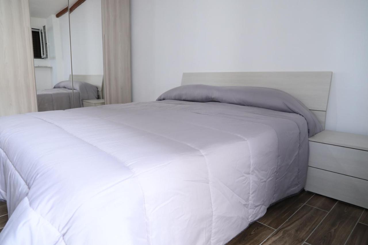 Apartamento La Bellavista Mola Di Bari Exterior foto