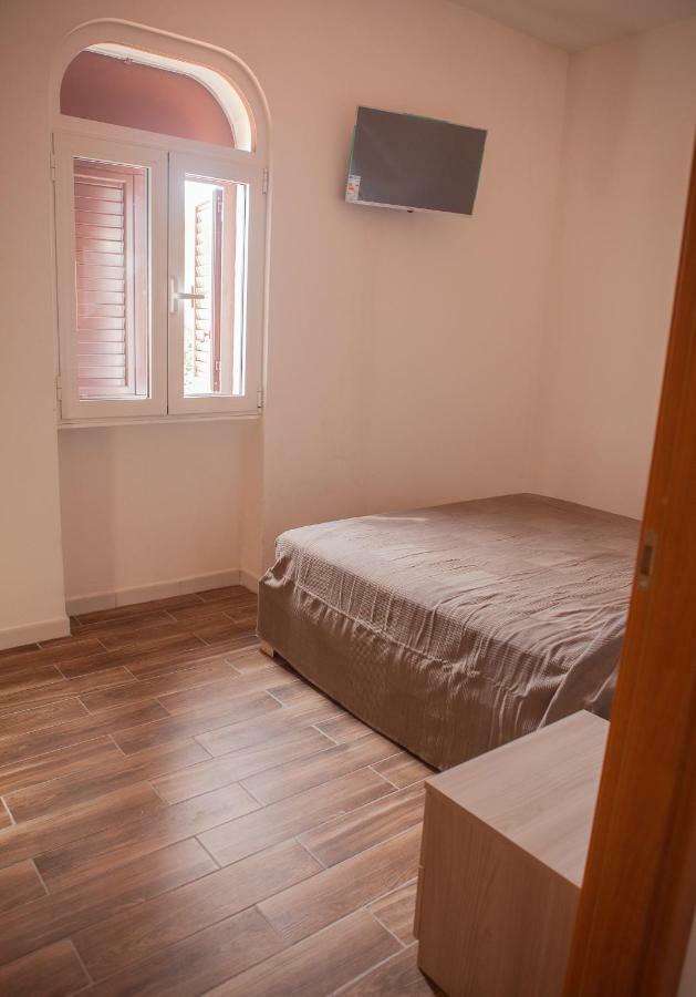 Apartamento La Bellavista Mola Di Bari Exterior foto